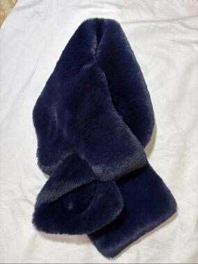 Rino & Pelle Luxe Faux Fur Neck Wrap Scarf – Navy Blue – Super Soft – NWT